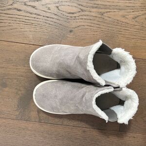 GAP Toddler High-Top Sherpa-Lined Faux Suede Sneakers
